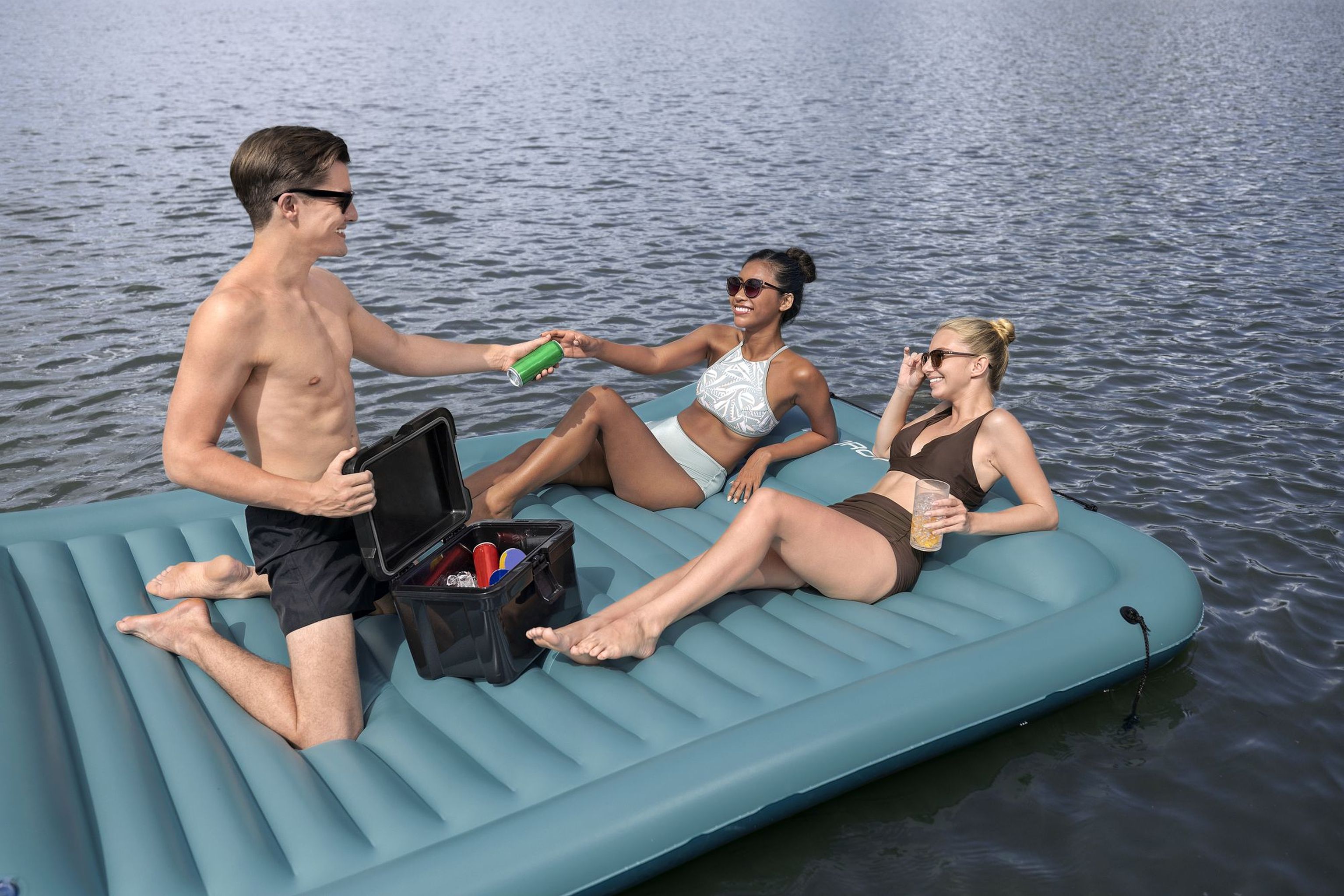 Bestway Hydro Force Plattform Sun Soaker 290 x 191 cm, 4 Personen Bestway Hydro Force Plattform Sun Soaker 290 x 191 cm, 4 Personen