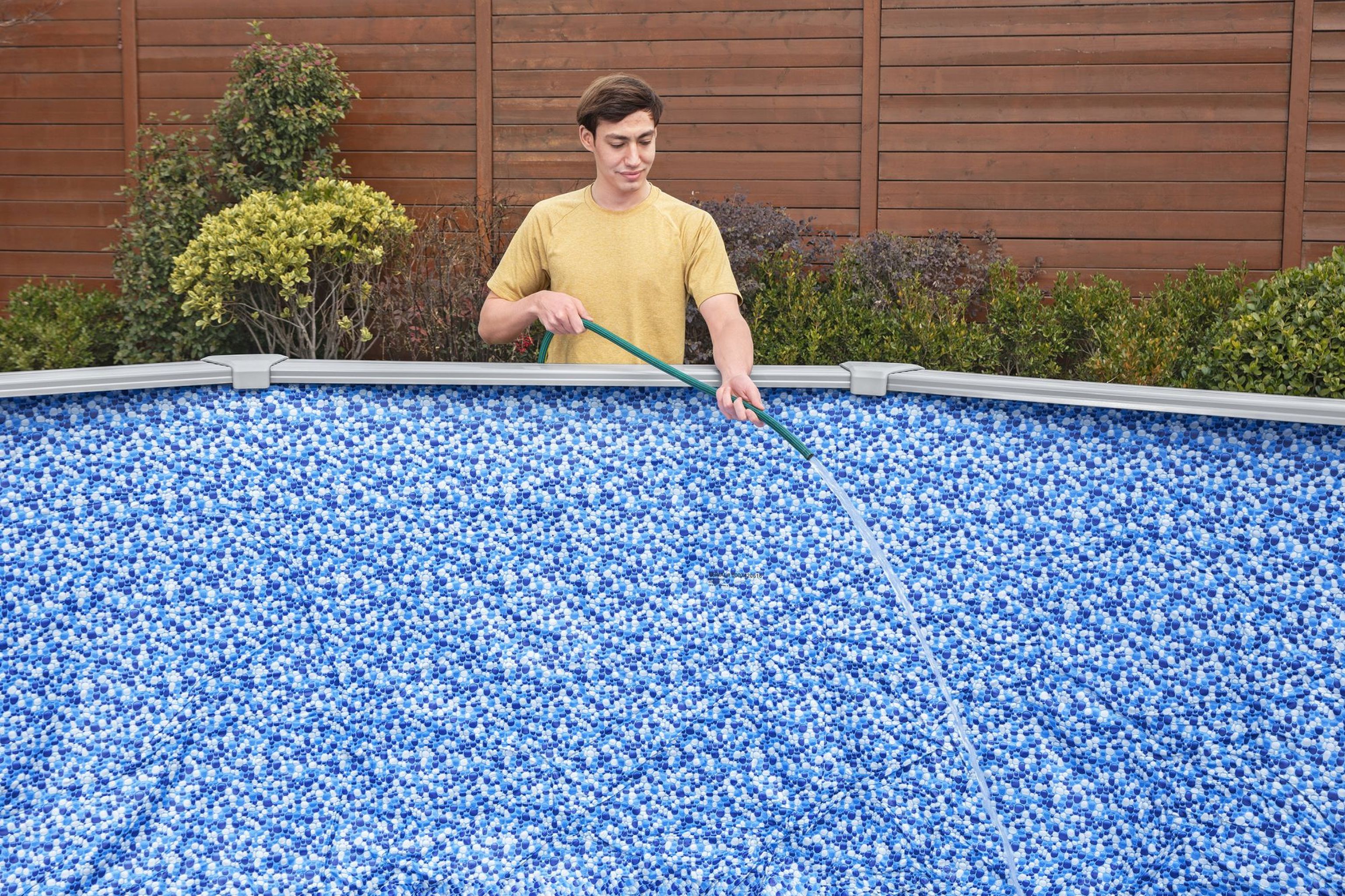 Bestway Hydrium Stahlwandpool Komplett-Set Ø 305 x 122 cm rund
